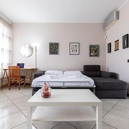 Appartement Lovely 15m From Duomo M1 Milaan