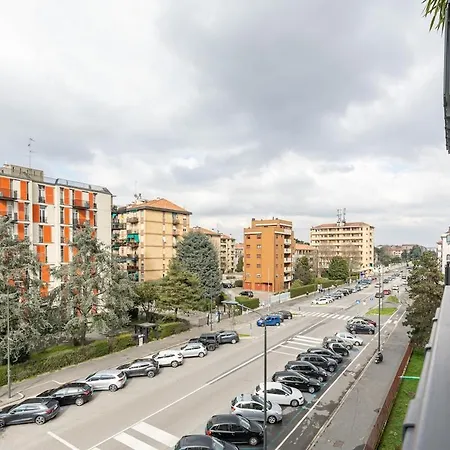 Lovely 15m From Duomo M1 * Milaan