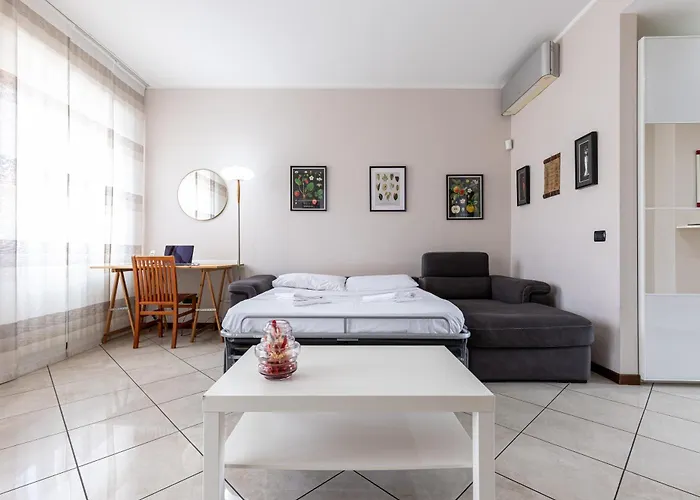 Lovely 15m From Duomo M1 Apartament